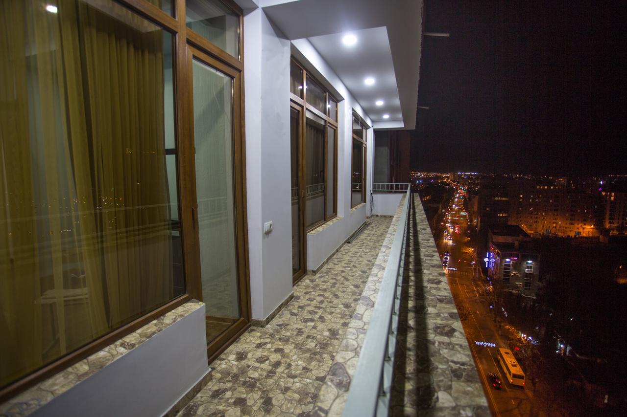 Spacious 2 Bedroom Apartment Tbilisi Exterior photo